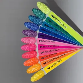 Yoshi 013 Roller Disco | Koralowy Lakier Flash | AH Beauty UK